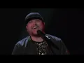 Micah Tyler: "Never Been A Moment" (48th Dove Awards)