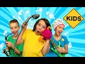 5 Minute Water Saving Song with Sign Post Kids!