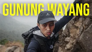 GUNUNG WAYANG | Nekat Sendirian Lewat Jalur Tebing Ekstrem