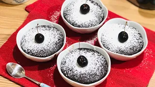 هاتشوفيها هاتقومي علي طول تعمليها كيكة العشر دقايق هاتعمليها من غير فرن ولا مضرب كهربا فاطمه 