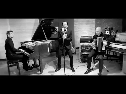 Olivier Laurent - Pourquoi t’as mis les voiles (clip officiel) - YouTube thumbnail
