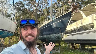 ITS FLOODED! FIRST LOOK! Returning to my boat…