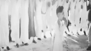 امشي وعيونك جدامك ضهرك محمي وانا حزامك 