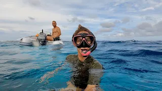 Anchored Among Sharks and Turtles in a Giant Pool – Ep. 304 RAN Sailing