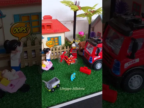 TANGAN ANAK KECIL TERJEPIT SEPEDA! PEMADAM KEBAKARAN LANGSUNG BERIKAN PERTOLONGAN π