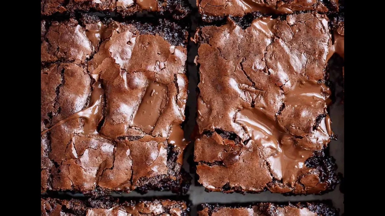 Super chocolatey, chewy, and fudgy. Here is what you'll need! The Best Fudgy Brownies Servings: 9 IN. 