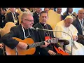 Leon Gieco -  “Solo le pido a Dios” junto al Papa Francisco