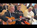 Leon Gieco - “Solo le pido a Dios” junto al Papa Francisco