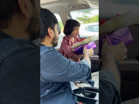 Princess treatment मेरा हक़ है समझे🥰😂#funnyshorts #fatherdaughter #relationship #surprise #shorts