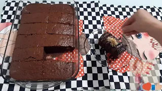 10 of the Coolest Cakes from the Last 100 Years! Dessert Ideas by So Yummy. 