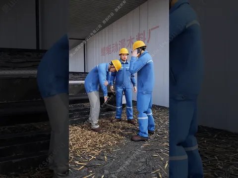 Hydraulic Press Machine Labour Accident 😰 #shorts