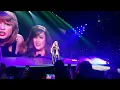 Taylor Swift & Alanis Morissette - You Oughta Know (Live on The 1989 World Tour)