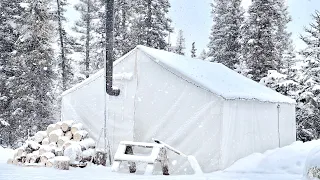 30C WINTER CAMPING ALONE In A HOT TENT HEAVY SNOWFALL BLIZZARD 