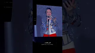 رشا رزق تغني اغنيت Black Cat على المسرح 