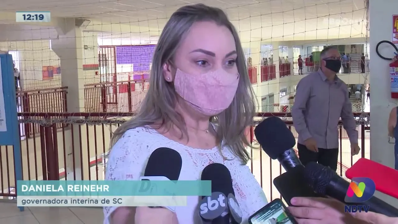 Governadora interina de SC votou em Chapecó