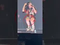 Download Lagu Billie Eilish’s Bl*ody Knees Explained — The Real Reason She Wears Knee Pads On Stage #billieeilish