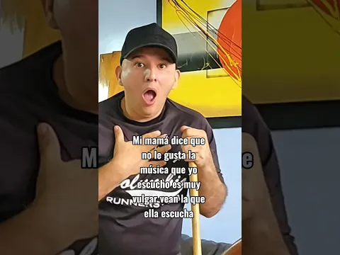 Mi mamá dice que no le gusta la música que yo escucho porque es muy vulgar vean la de ella ja #humor