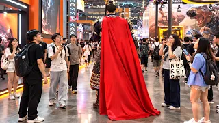 STRAIGHT OUT OF A LEGEND! Giant Tall Handsome Man in Hanfu! Street Reactions ❤️