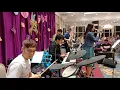 何日再相見 v