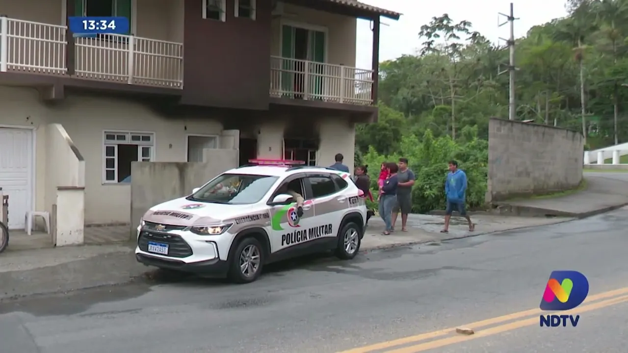 Kitnet é atingida por incêndio que começou em um carregador de celular