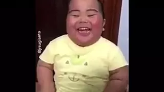 مقطع مره يضحك 