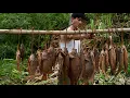 Download Lagu Making smoked fish, young CEO leaves the city for the wild, off-grid