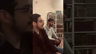 ما شممت الورد إلا زادني شوقا  إليه   دندنها