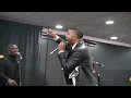 Kelontae Galvin (Ending out worship within Live)