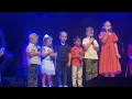 Lagu A Medley of Their Favorites - The Collingsworth Family Grands [8.12.25]