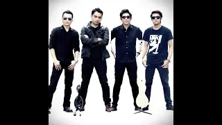 Download DEWI KHAYALAN by DAUN BAND lirik MP3