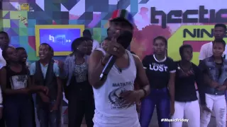 emtee performs pearl thusi live performances