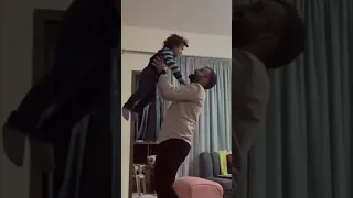 عندما حضنتني بالامس يا ابي قلت لي وداعا ما قب لتني الشهيد اسامة زين الدين   دندنها