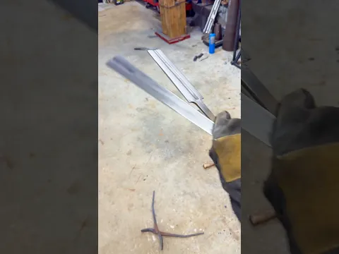 🤦🏻♂️😂🔥 #blacksmith #bladesmith #oops #sword