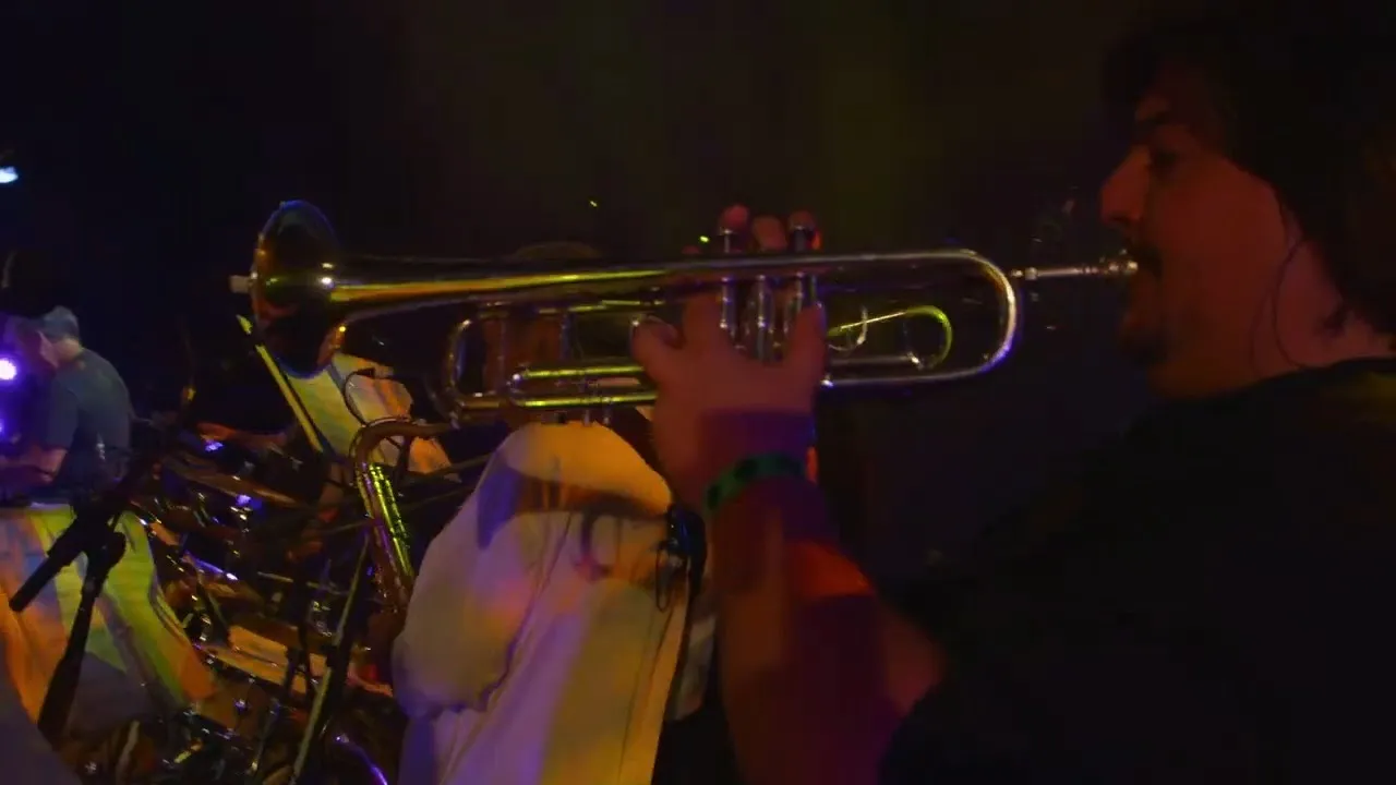 HOMBRES G - Nassau(Concierto Las Ventas 2015) HOMBRES G - Nassau(Concierto Las Ventas 2015)
