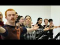 Download Lagu In Ombra zit er een grote betekenis in een eenvoudig gebaar