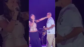 عمرو دياب يغني رفقة ابنته جنا 