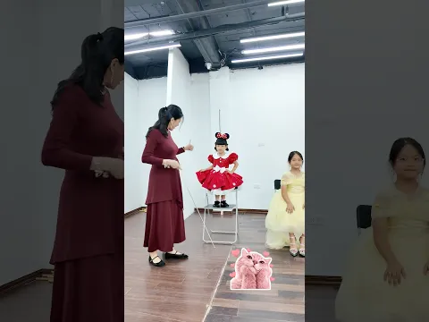 Cute Princesses Strike Adorable Poses! #bybacademy #thanhhuyennguyen #5g #daotaonguoimau