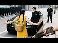 Download Lagu Gadis desa hadang mobil demi nenek pingsan—eh,CEO di dalamnya jatuh cinta padanya!