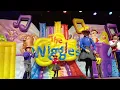 Hokey pokey (Wiggle Groove Tour)