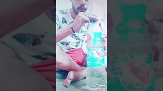 بيشرب غرقانه  بيشرب غرقانه
