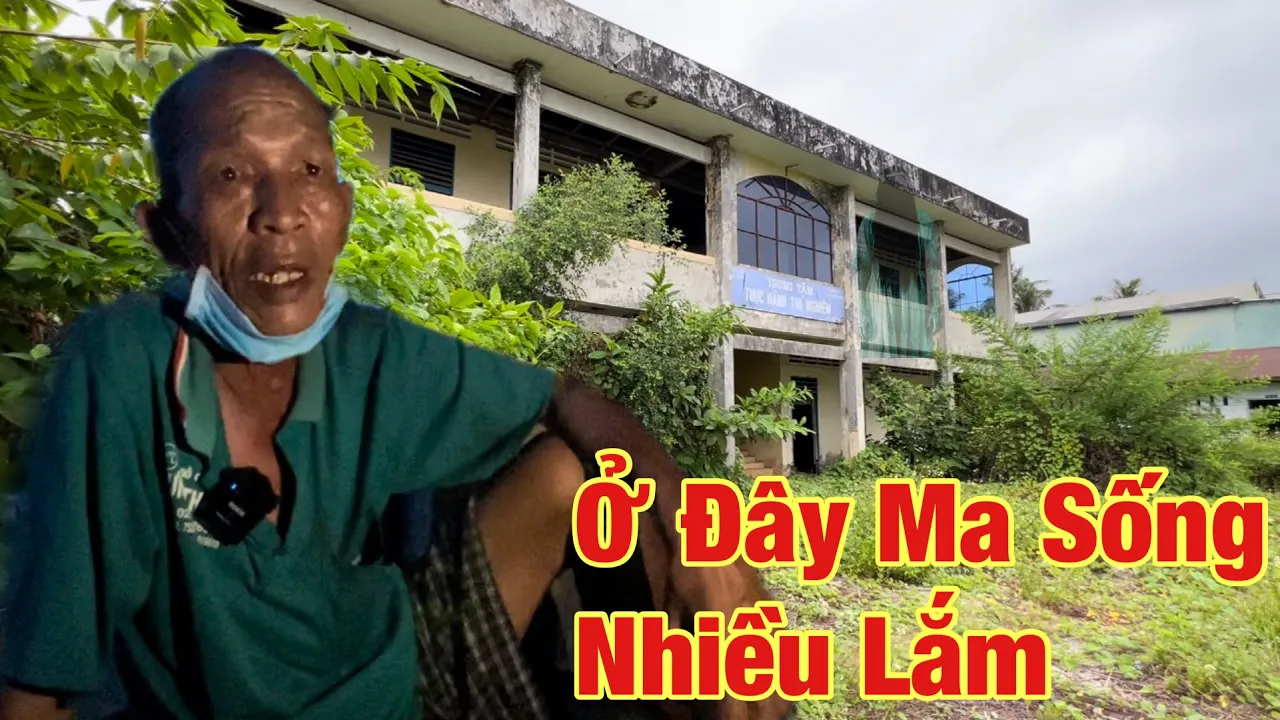 Ớn lạnh ông lão ăn xin nhiều lần gặp “ma sống” trong ngôi nhà hoang nghe mà Ớn Óc