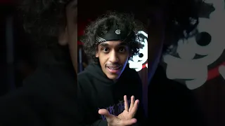 بروك عنده ولد 