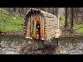 Download Lagu Building a Warm and Cozy Survival Shelter on a Tree Stump. Bushcraft, Survival MP3