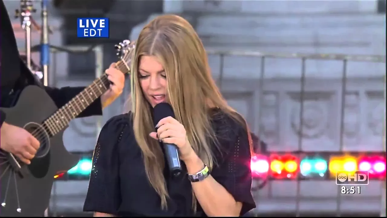 Fergie - Big Girls Dont Cry Live HQ (good morning america 05-25-07)