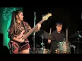 Download Lagu Run for cover(cover) - Juna Serita