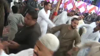 انفعال الشيخ شحات مع الشيخ رجب الديروطي من ساحة ابو الاحوال افراح ال بلوم 