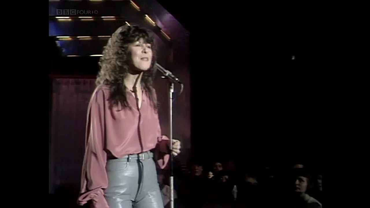 Elkie Brooks - Fool If You Think Its Over  - TOTP  - 1982