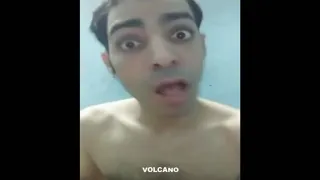 حبيبي قمر ع ريق النوم وانت قمر والباقي نجوم اي لاف وءان واءنت الوان 