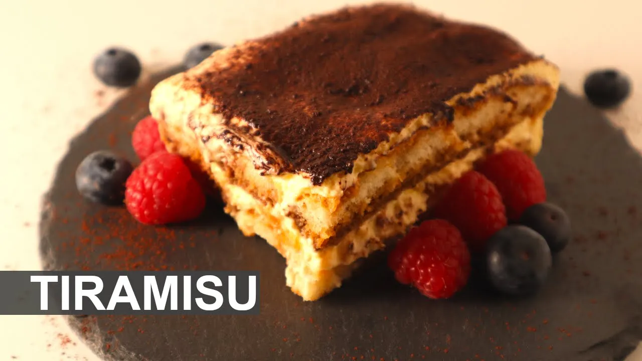 Entdecken Sie das original Rezept für Tiramisù: mit Mascarpone, Rum und Löffelbiskuits! Einfach und . 