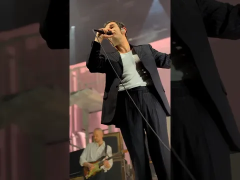 Give Yourself a Try live in London #the1975